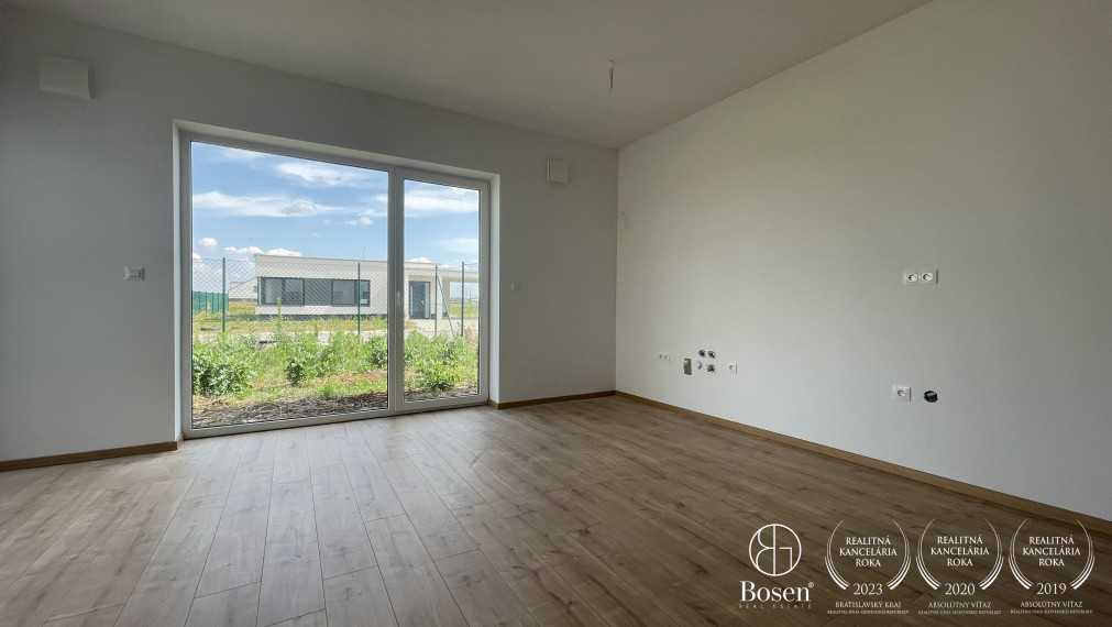 BOSEN | POSLEDNÝ 3.izb.rodinný dom v novom projekte V KORUNÁCH, Miloslavov