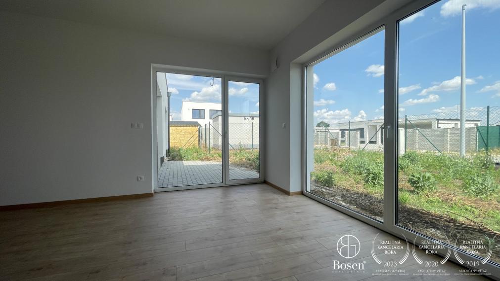 BOSEN | POSLEDNÝ 3.izb.rodinný dom v novom projekte V KORUNÁCH, Miloslavov