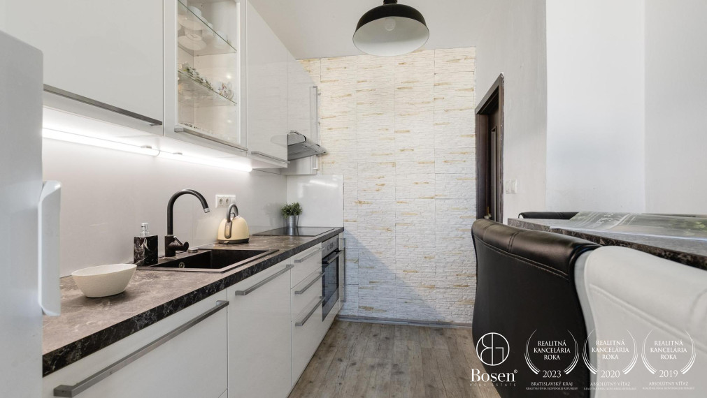 Rezervované I Klimatizovaný 3 izbový byt s krásnym výhľadom v blízkosti cyklotrasy na Devín