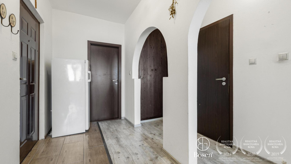 Rezervované I Klimatizovaný 3 izbový byt s krásnym výhľadom v blízkosti cyklotrasy na Devín