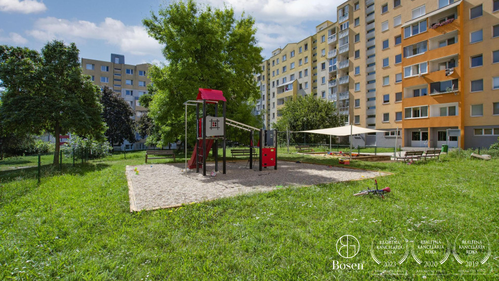 Rezervované I Klimatizovaný 3 izbový byt s krásnym výhľadom v blízkosti cyklotrasy na Devín