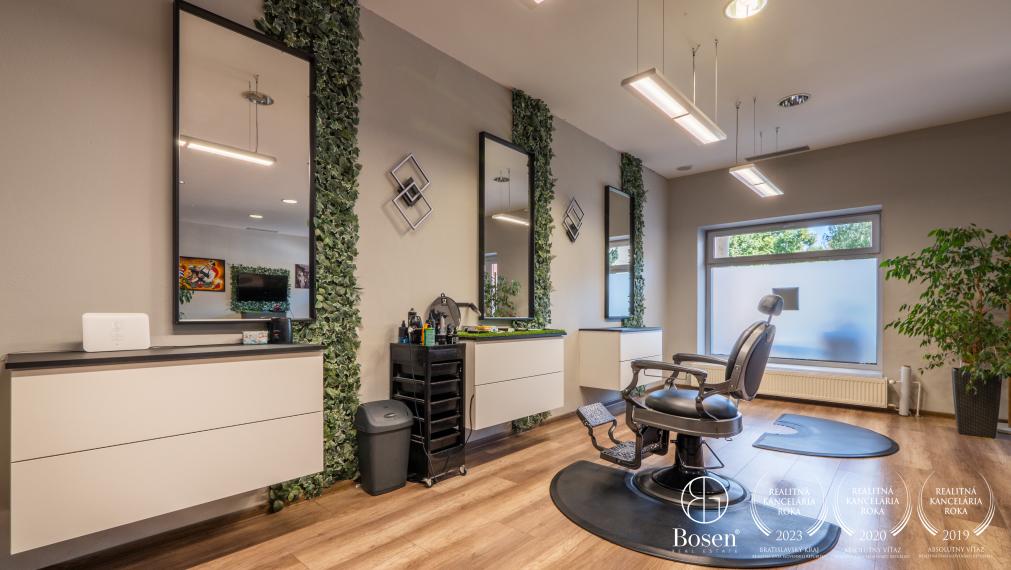 BOSEN | Na prenájom obchodný priestor v centre mesta Malacky