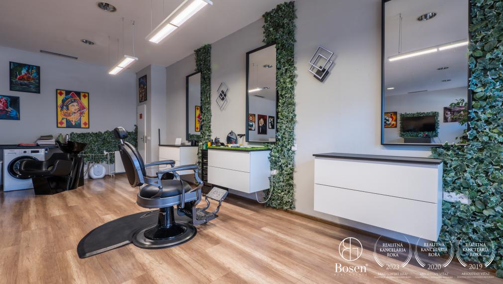 BOSEN | Na prenájom obchodný priestor v centre mesta Malacky