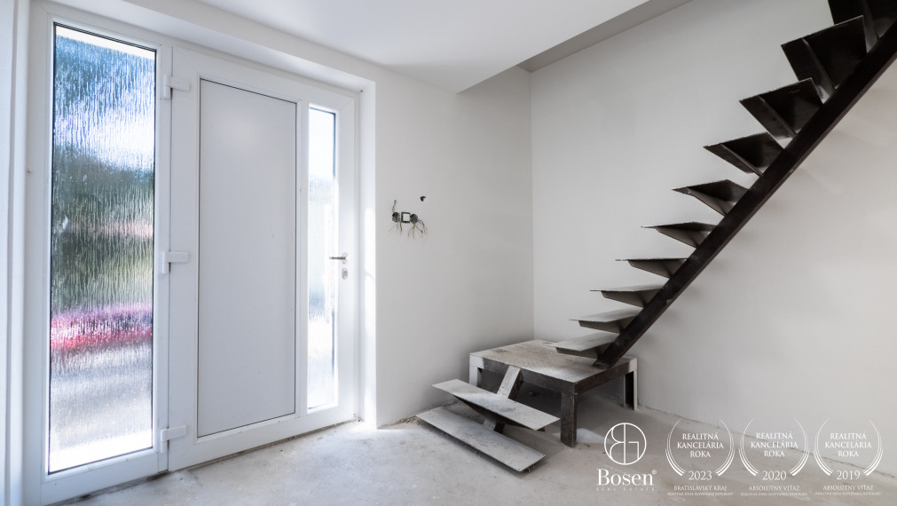 BOSEN | 5 izbový rodinný dom na úpätí Malých Karpát, Limbach