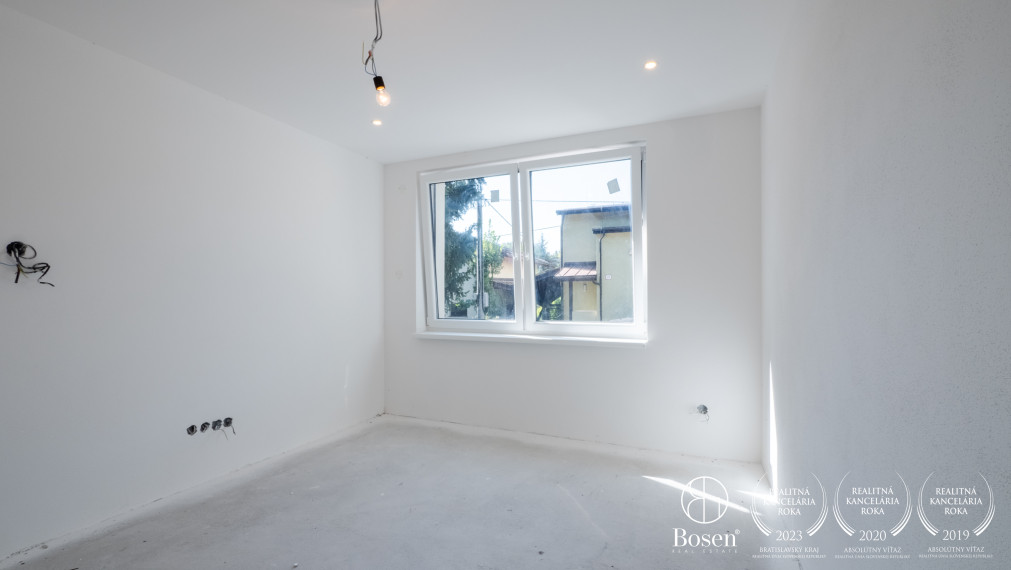 BOSEN | 5 izbový rodinný dom na úpätí Malých Karpát, Limbach