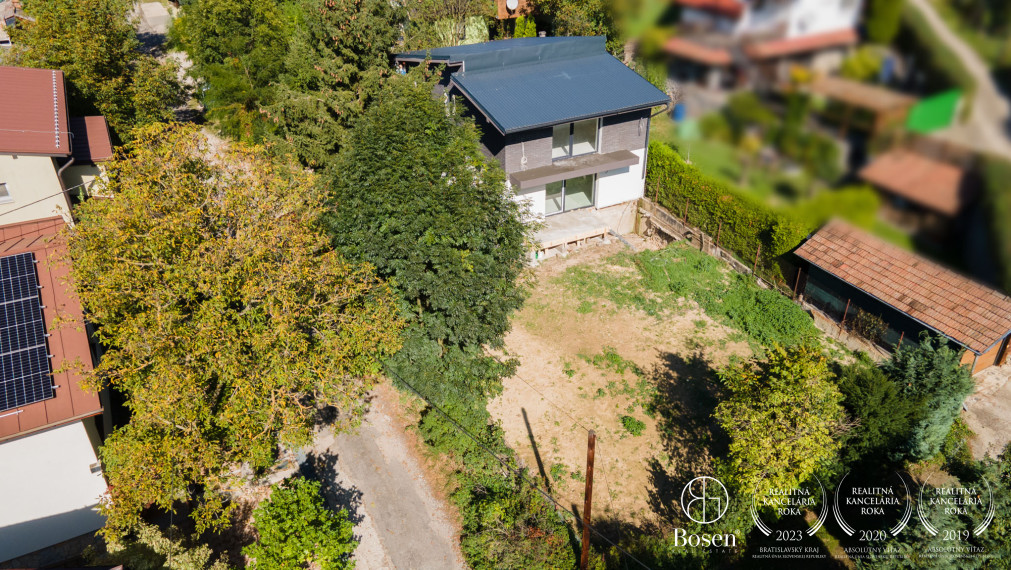 BOSEN | 5 izbový rodinný dom na úpätí Malých Karpát, Limbach