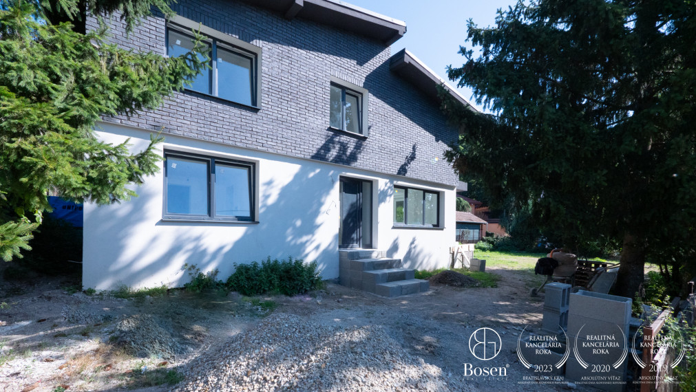 BOSEN | 5 izbový rodinný dom na úpätí Malých Karpát, Limbach
