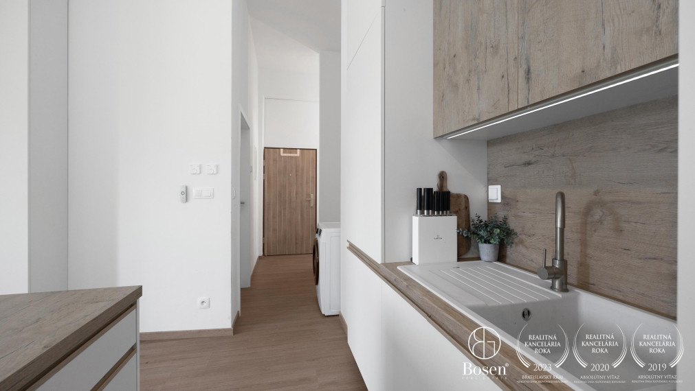 BOSEN | 3 izbový byt, 2x záhradka, spolu 208 m2, projekt OPÁL, Perlová ul.