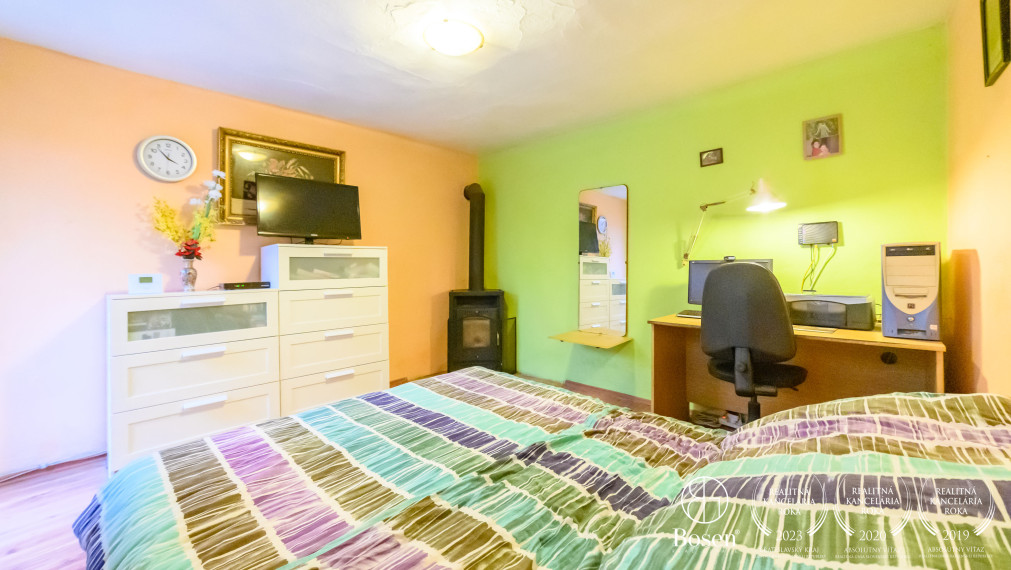 BOSEN I 3-izbový rodinný dom s rozľahlou vinicou a záhradou, Pezinok