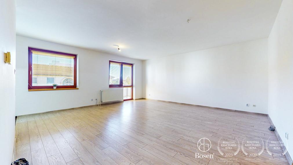 BOSEN | Moderný 4 izbový byt s 2 balkónmi v lukratívnej časti Lučenca, 100m2.