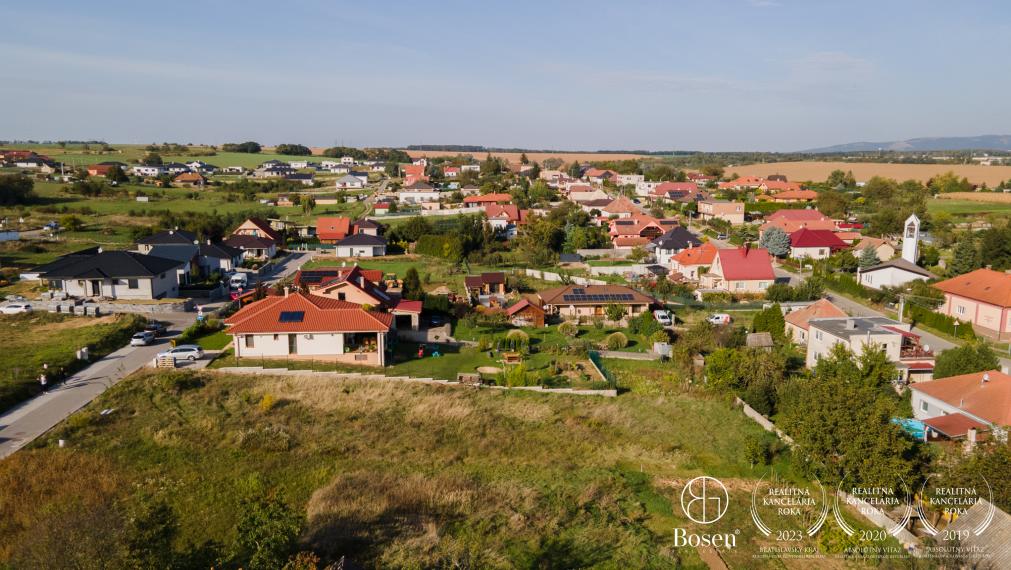 BOSEN | Stavebný pozemok, 1311 m2, Párovské Háje