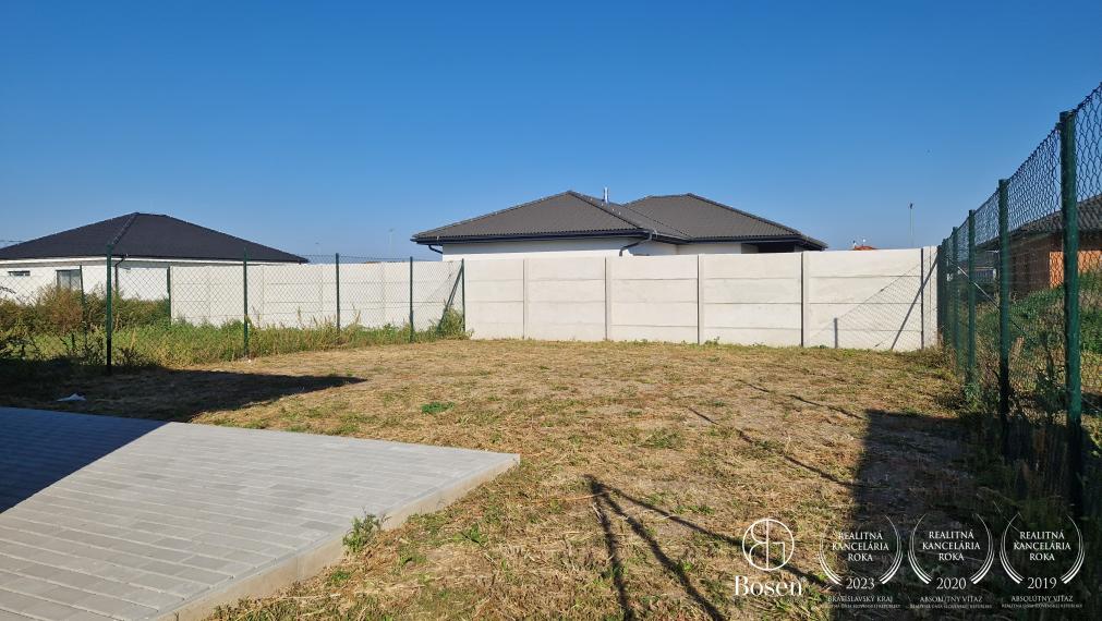 BOSEN | POSLEDNÝ 3izb Rodinný dvojdom so záhradkou od 199.900