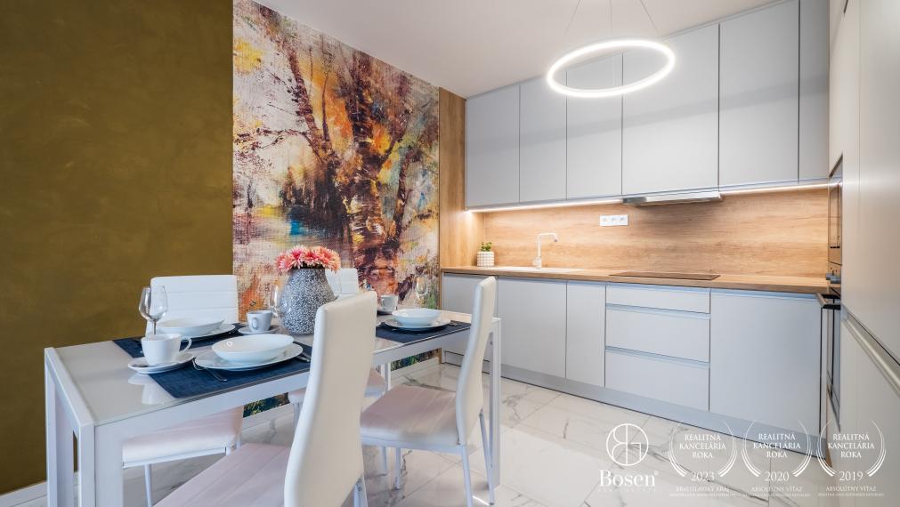 BOSEN | REZERVOVANÉ - Kompletne zariadený 2+KK. izb. byt v nadštandarde, s balkónom, kobkou a parkovaním v novostavbe, Rezidencia Tabáň, Nitra, 54 m2