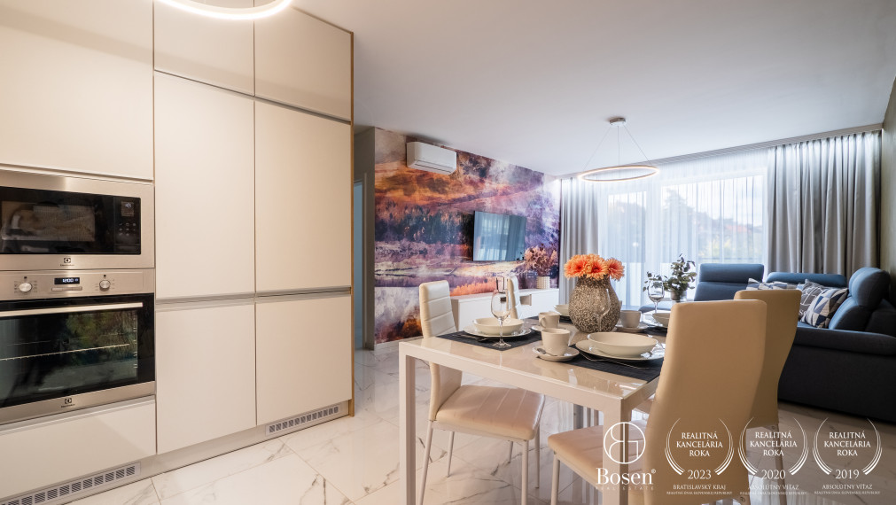 BOSEN | REZERVOVANÉ - Kompletne zariadený 2+KK. izb. byt v nadštandarde, s balkónom, kobkou a parkovaním v novostavbe, Rezidencia Tabáň, Nitra, 54 m2