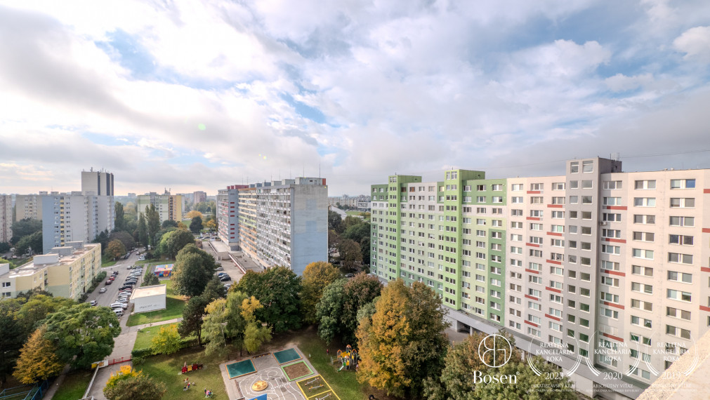 PREDANÉ - BOSEN | Garsónka s loggiou, Rovniankova - Petržalka