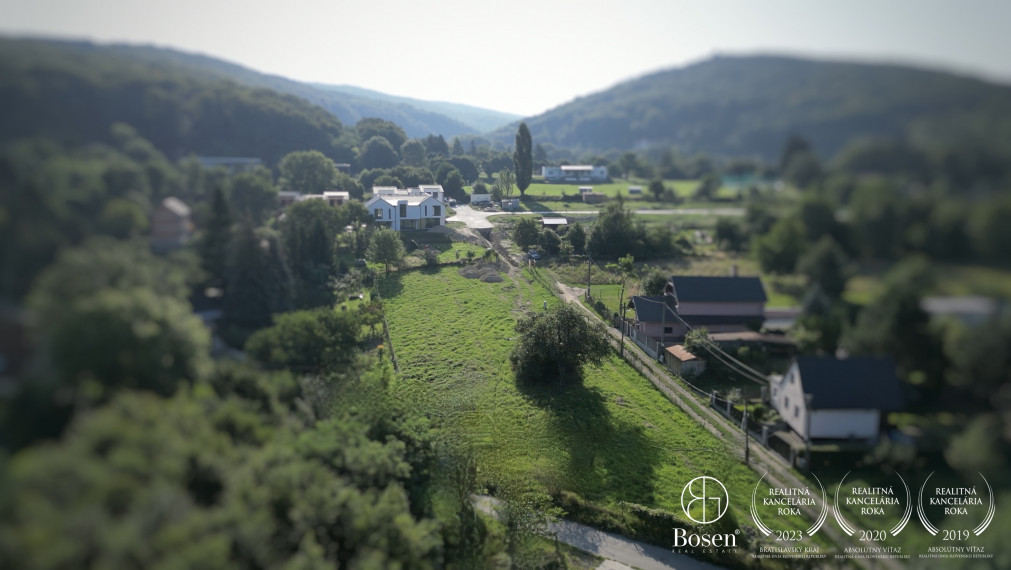 BOSEN | Stavebný pozemok s krásnym okolím, Marianka, 800 m2