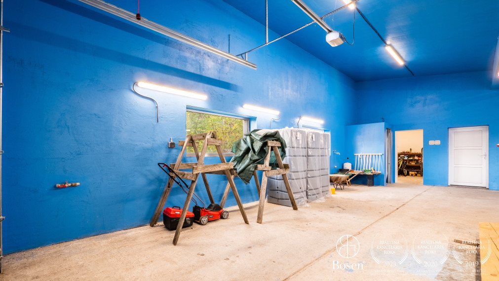 BOSEN | 7 izbový Rodinný dom s veľkou garážou!