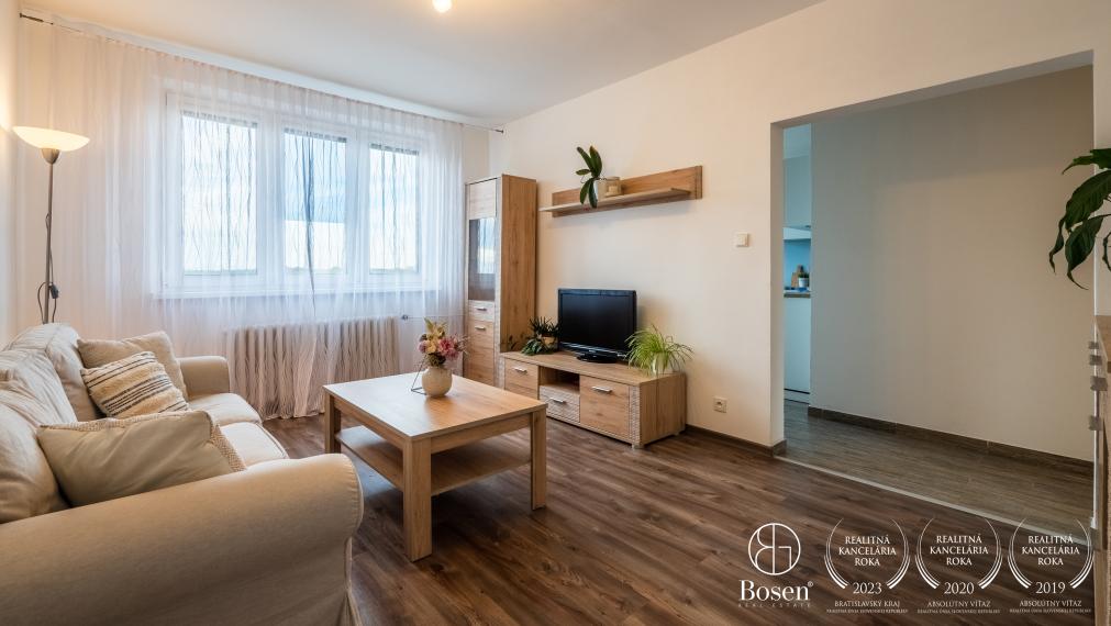 BOSEN | Na predaj 3 izbový byt po kompletnej rekonštrukcii s garážou, Stupava 75m2