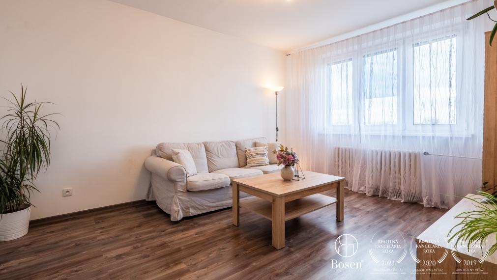 BOSEN | Na predaj 3 izbový byt po kompletnej rekonštrukcii s garážou, Stupava 75m2