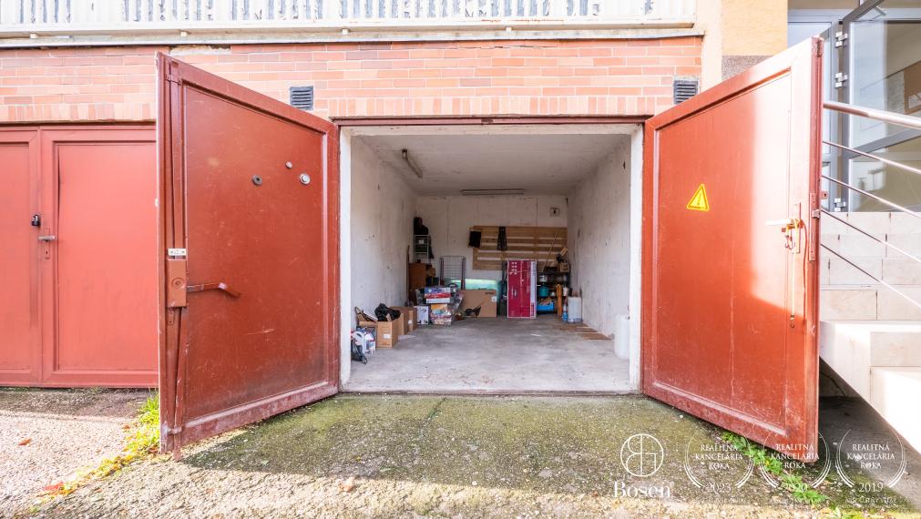 BOSEN | Na predaj 3 izbový byt po kompletnej rekonštrukcii s garážou, Stupava 75m2