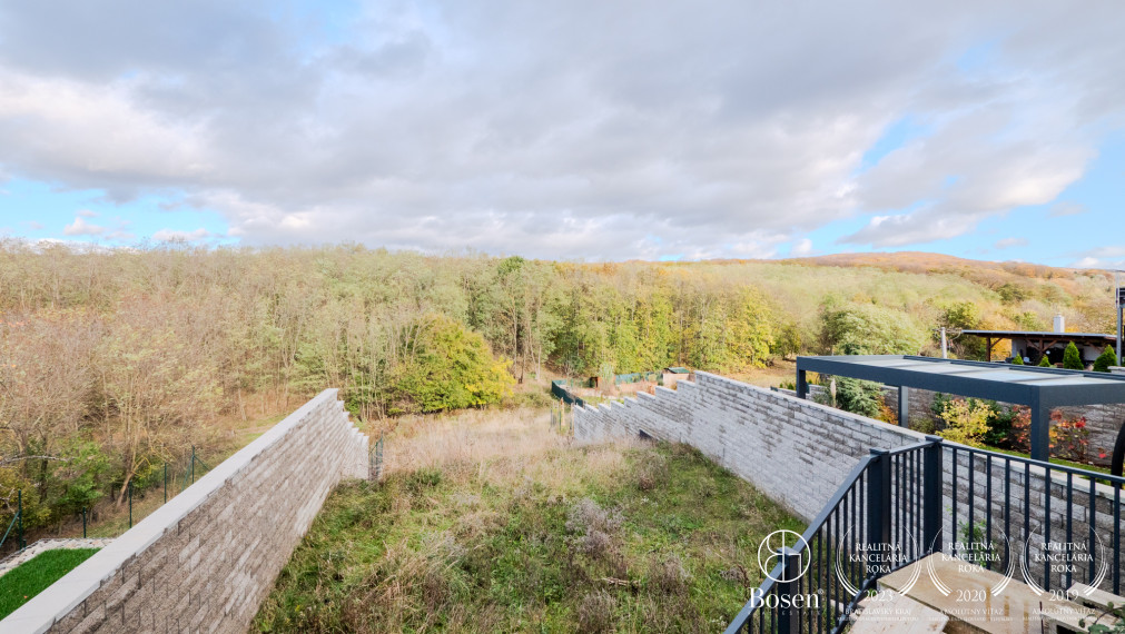 BOSEN | Na predaj 4 izbový byt so záhradou a parkovaním, Slnečná-Marianka