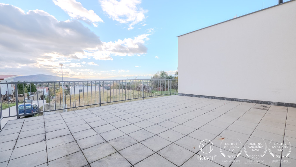 BOSEN | Na predaj 4 izbový byt so záhradou a parkovaním, Slnečná-Marianka