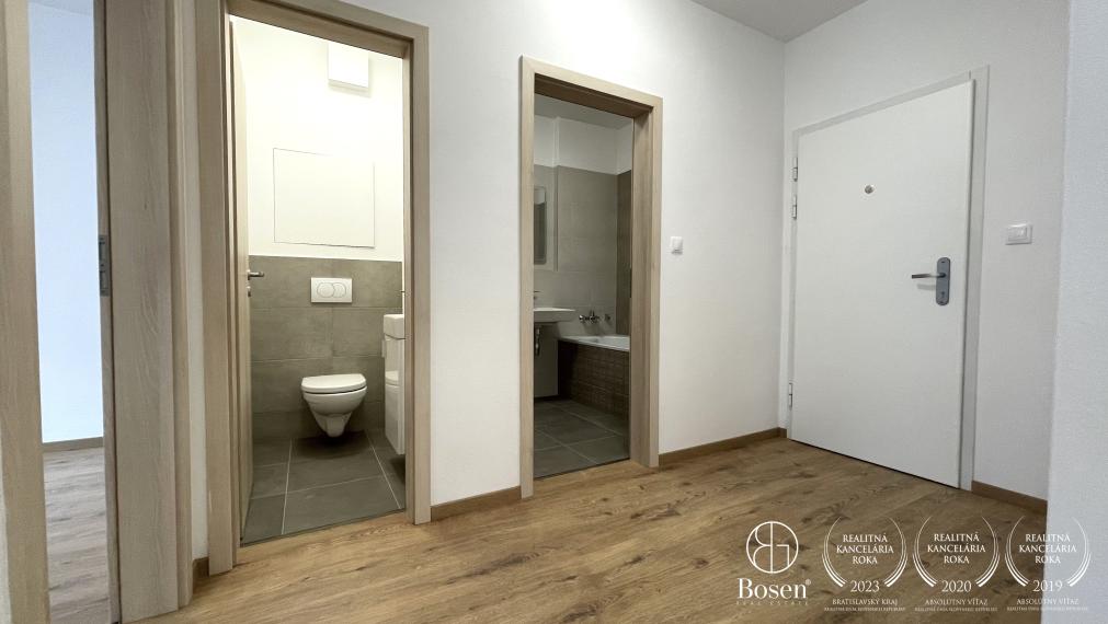 BOSEN | Prenájom 2 izbový byt s parkovacím státím a kobkou, RÍNOK RAČA, 64 m2