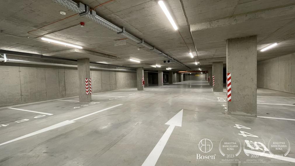 BOSEN | Prenájom 2 izbový byt s parkovacím státím a kobkou, RÍNOK RAČA, 64 m2