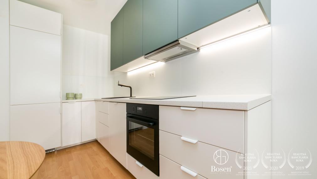 Zariadený 1 izbový byt blízko parku Ostredky v Ružinove