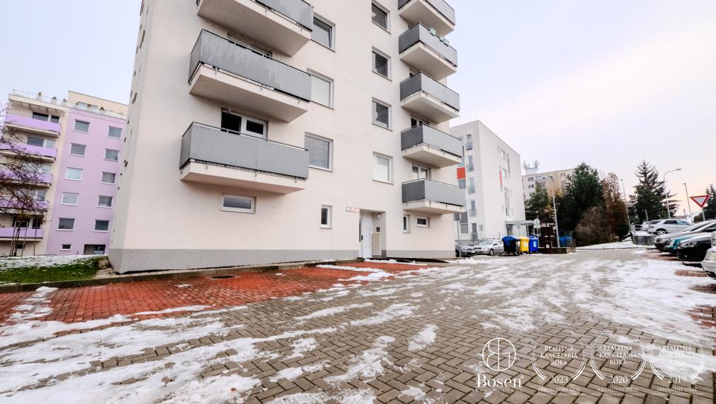 BOSEN | Rezervované - Útulný 2 – izbový byt na prenájom, Dúhové bývanie, Hlboká 9A, Nitra, 45m2