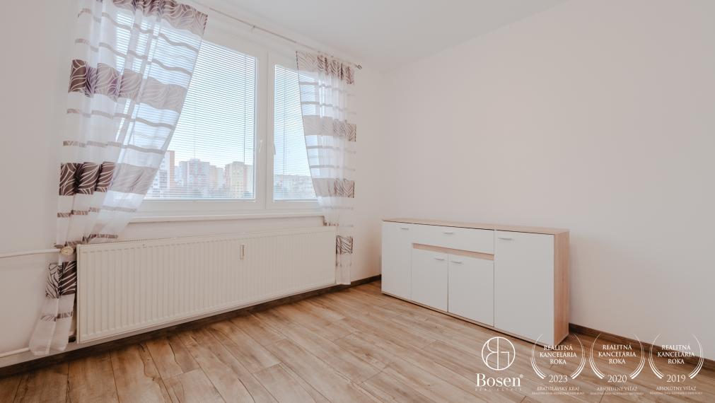 BOSEN | Rezervované - Veľký 3i byt na prenájom, Benkova - Klokočina