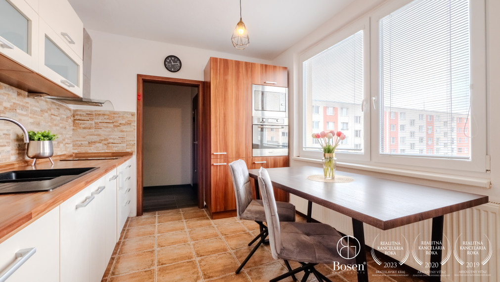 BOSEN | Rezervované - Veľký 3i byt na prenájom, Benkova - Klokočina