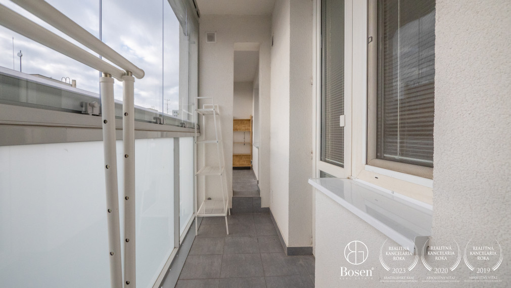 BOSEN | Prenájom - kompletne zariadený petfriendly 2 izb. byt v Ružinove, ul. Martinčekova