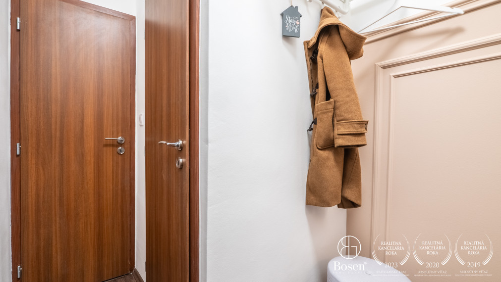 BOSEN | Prenájom - kompletne zariadený petfriendly 2 izb. byt v Ružinove, ul. Martinčekova