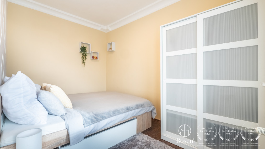 BOSEN | Prenájom - kompletne zariadený petfriendly 2 izb. byt v Ružinove, ul. Martinčekova