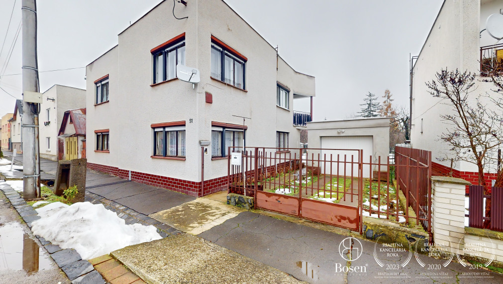 BOSEN | Na predaj rodinný dom v lukratívnej lokalite, Fiľakovo.