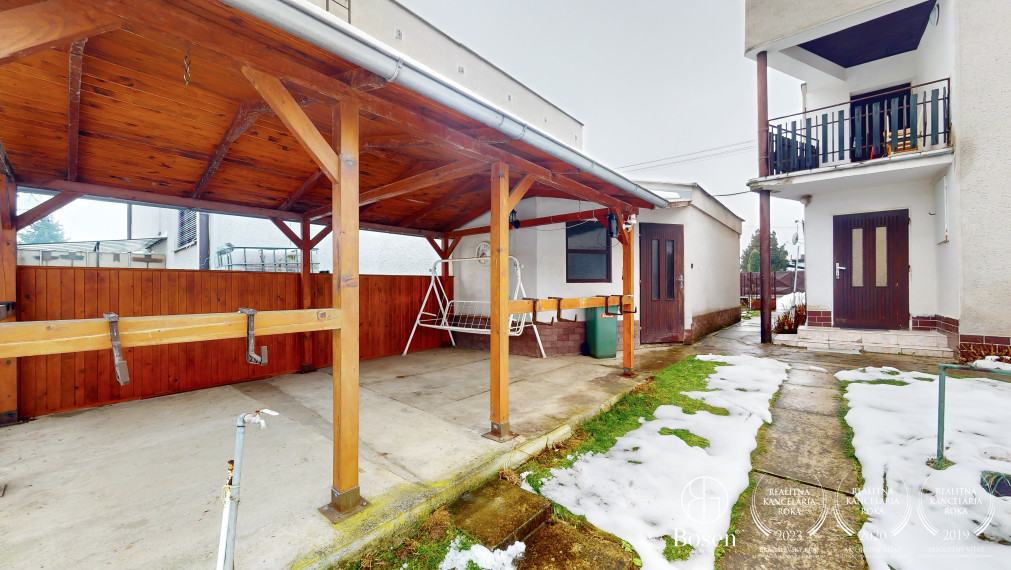 BOSEN | Na predaj rodinný dom v lukratívnej lokalite, Fiľakovo.