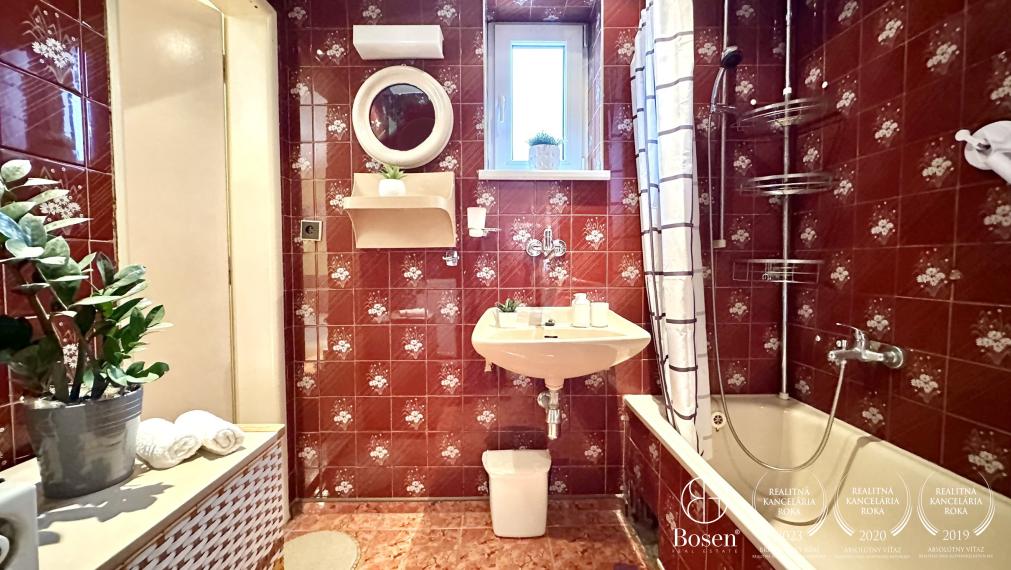 BOSEN | Na predaj rodinný dom v lukratívnej lokalite, Fiľakovo.