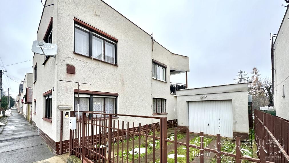 BOSEN | Na predaj rodinný dom v lukratívnej lokalite, Fiľakovo.