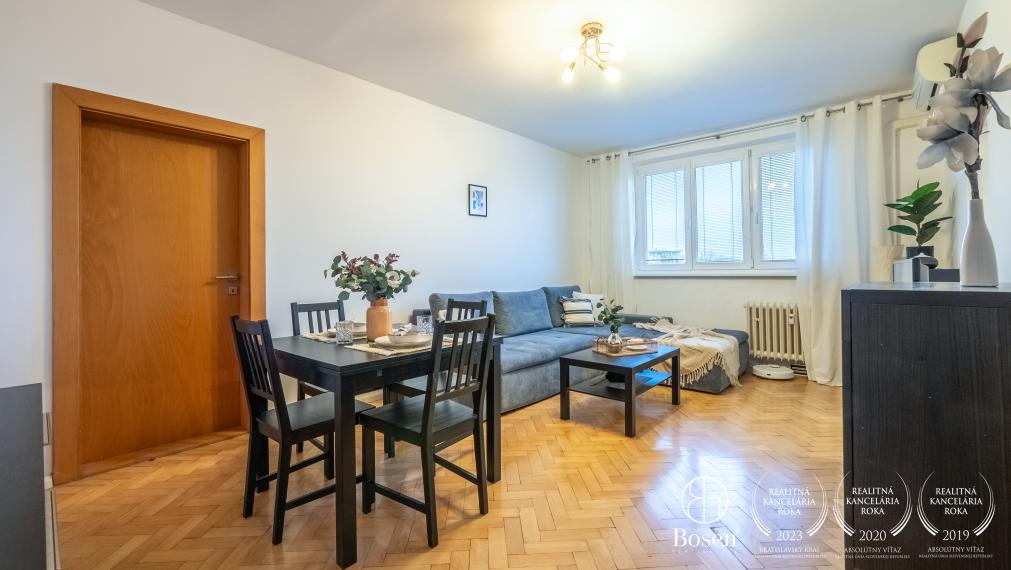 REZERVOVANÉ - BOSEN | Prenájom klimatizovaný 2 izbový byt s balkónom, ulica Sputniková, Bratislava - m.č. Ružinov