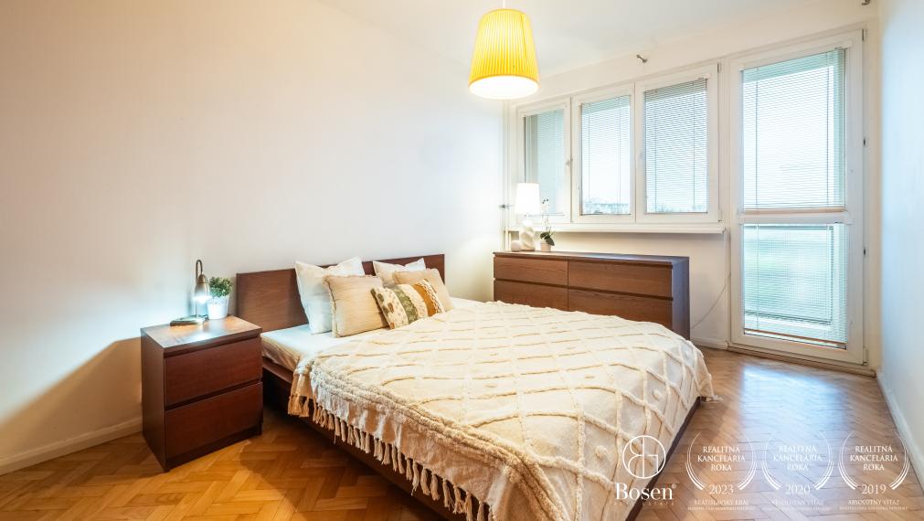 REZERVOVANÉ - BOSEN | Prenájom klimatizovaný 2 izbový byt s balkónom, ulica Sputniková, Bratislava - m.č. Ružinov