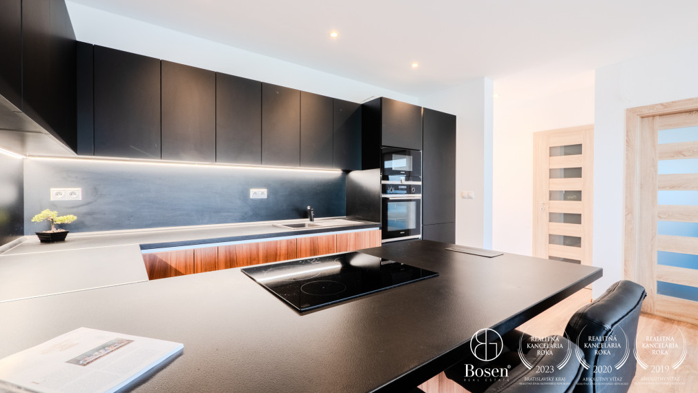 BOSEN | Novostavba kompletne zariadeného 3 izbového rodinného domu s výbornou dostupnosťou do Bratislavy, 242m2