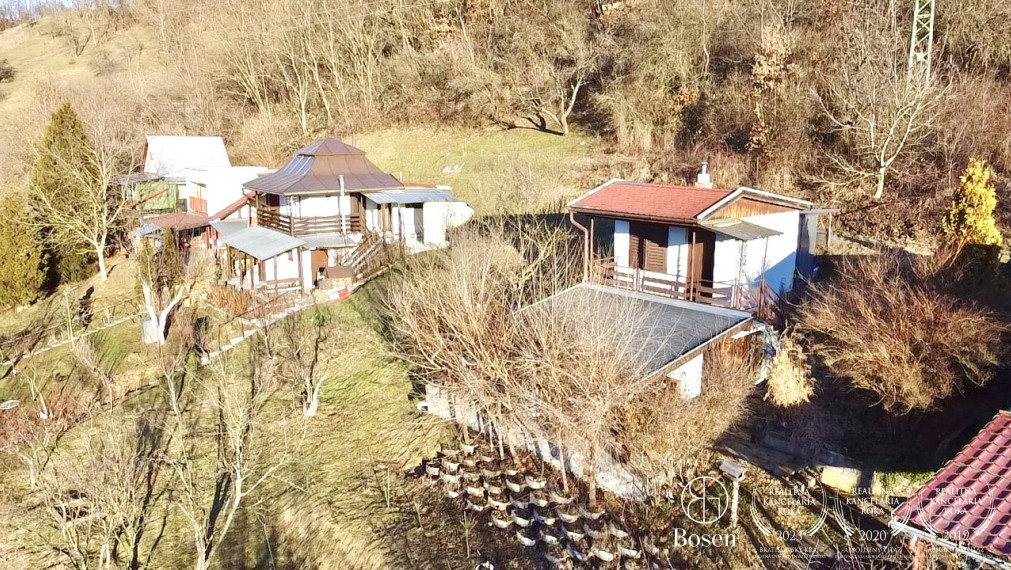 BOSEN | Rezervované, chata s terasou, Fiľakovo.