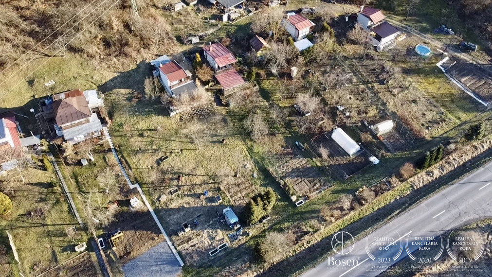 BOSEN | Rezervované, chata s terasou, Fiľakovo.