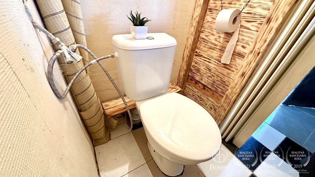 BOSEN | Rezervované, chata s terasou, Fiľakovo.