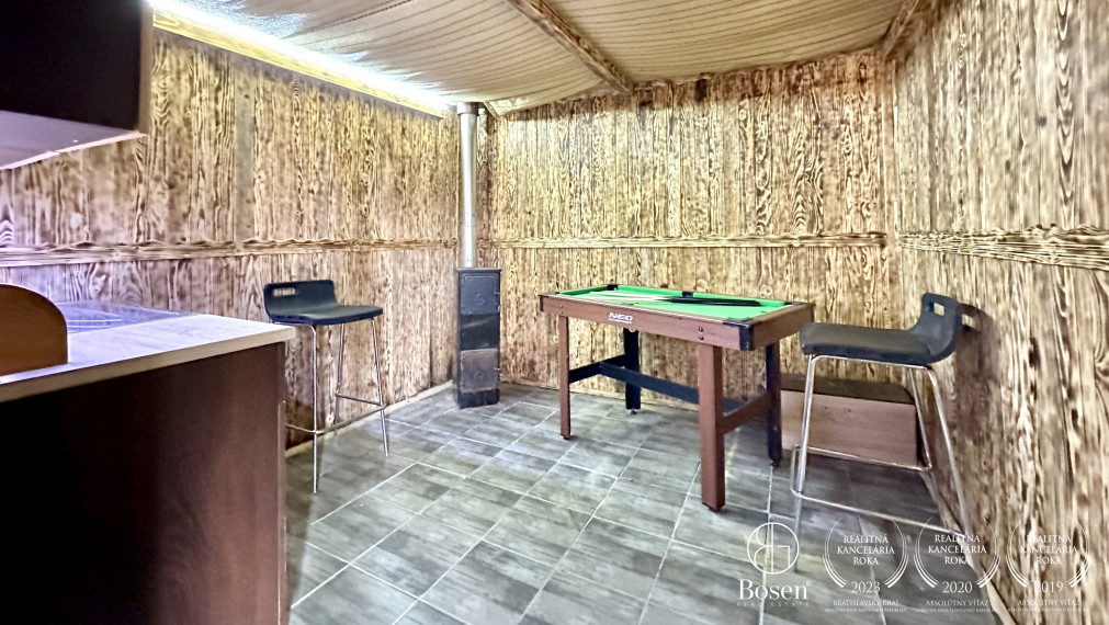 BOSEN | Rezervované, chata s terasou, Fiľakovo.