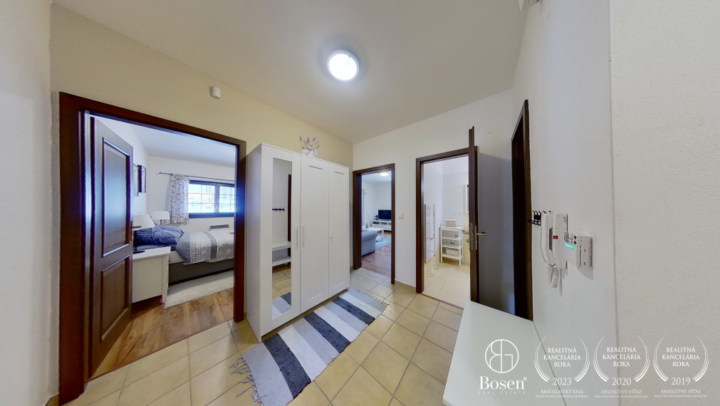 BOSEN | Zariadený 2 izbový byt využívaný ako apartmán s parkovacím miestom a pivnicou, Hrabovská Dolina, Ružomberok