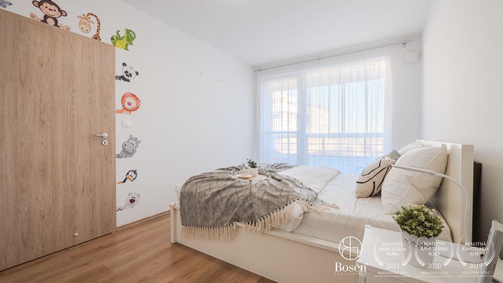 PREDANÉ: BOSEN | Moderný 2 izbový byt s balkónom a garážovým parkovacím miestom, Rovinka, 65m2