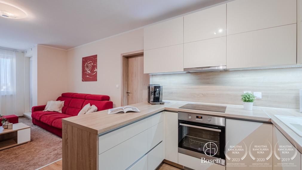 PREDANÉ: BOSEN | Moderný 2 izbový byt s balkónom a garážovým parkovacím miestom, Rovinka, 65m2