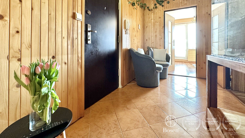 BOSEN | Rezervované, zrekonštruovaný 3izbový byt s 2balkónmi.